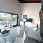 Gaja Vila *